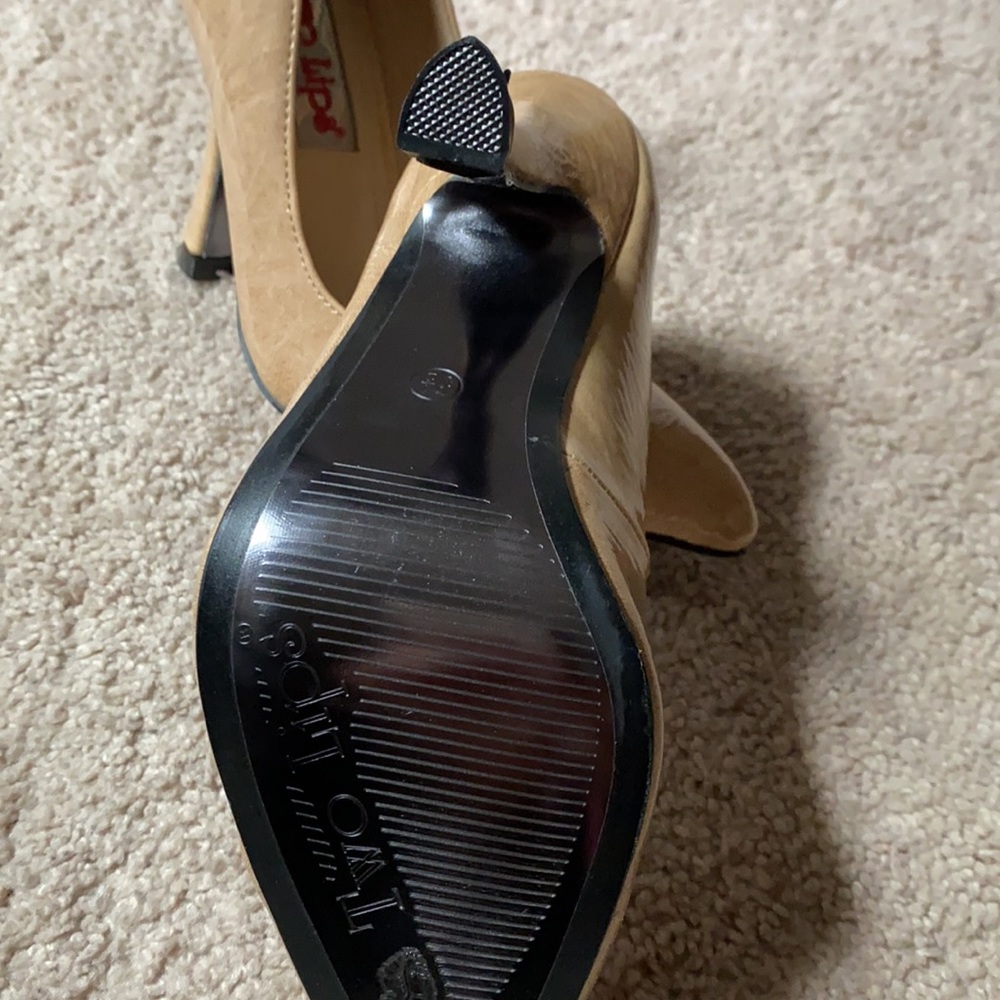 Shoes - Picture 3 of 3